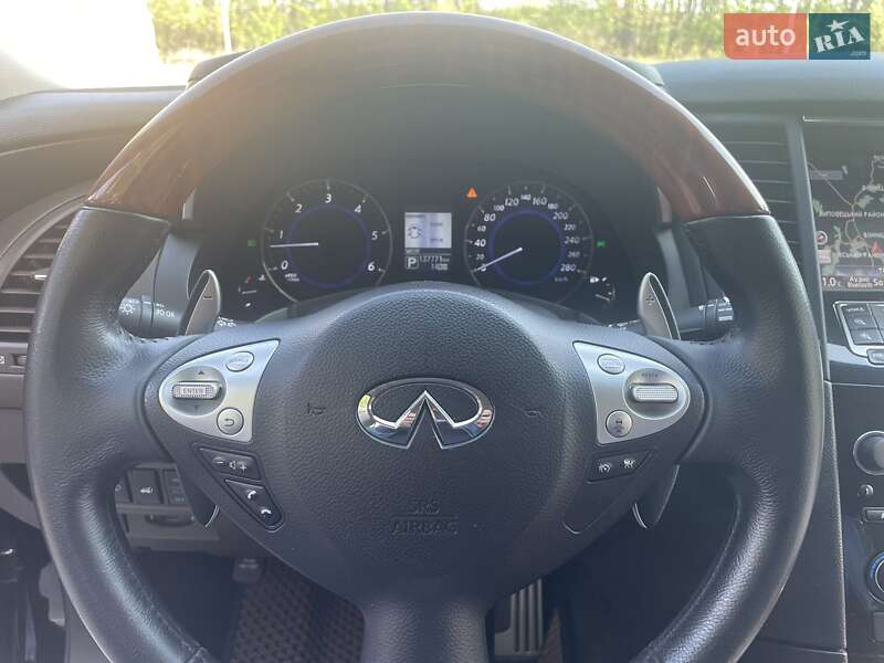 Infiniti-38