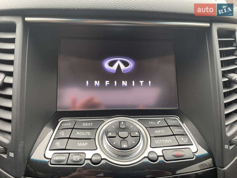 Infiniti-1