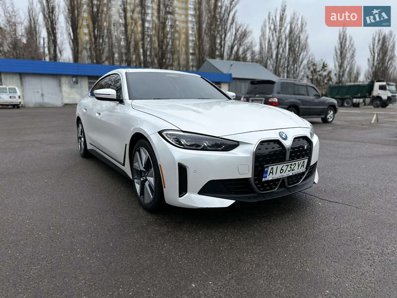 BMW i4 2023