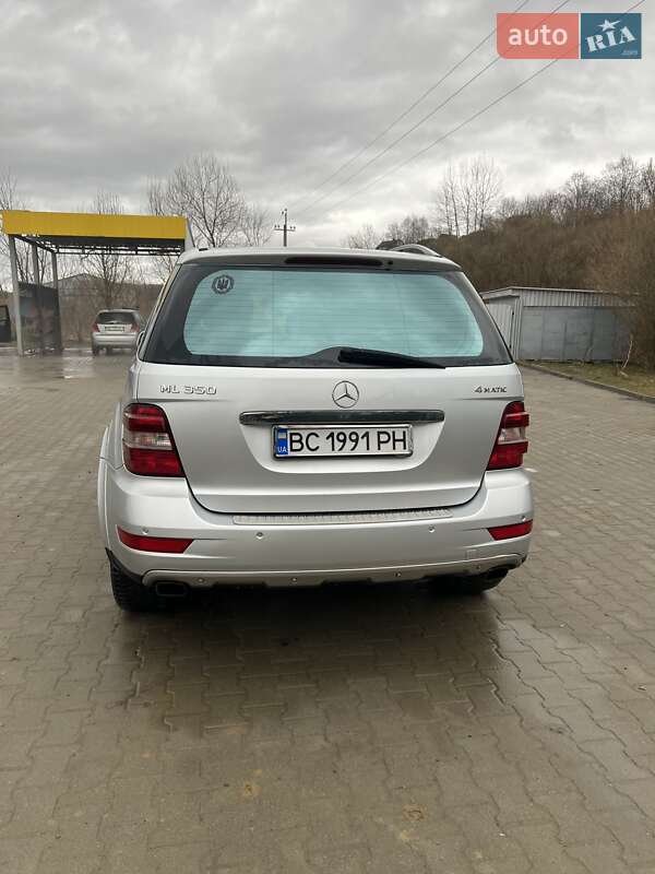 Mercedes-Benz M-Class 2009