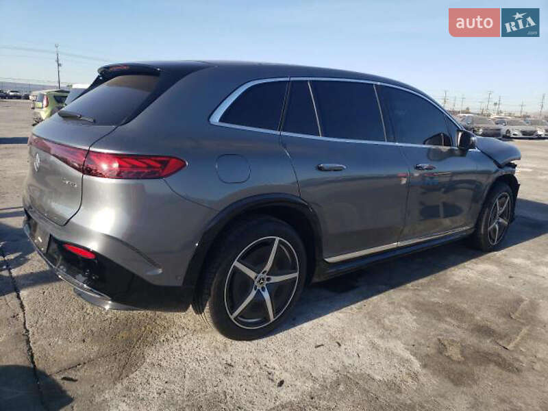 Mercedes-Benz EQS SUV 2023