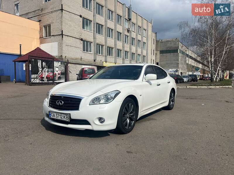 Infiniti-3