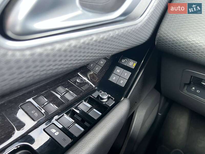 Land Rover Range Rover Velar 2019