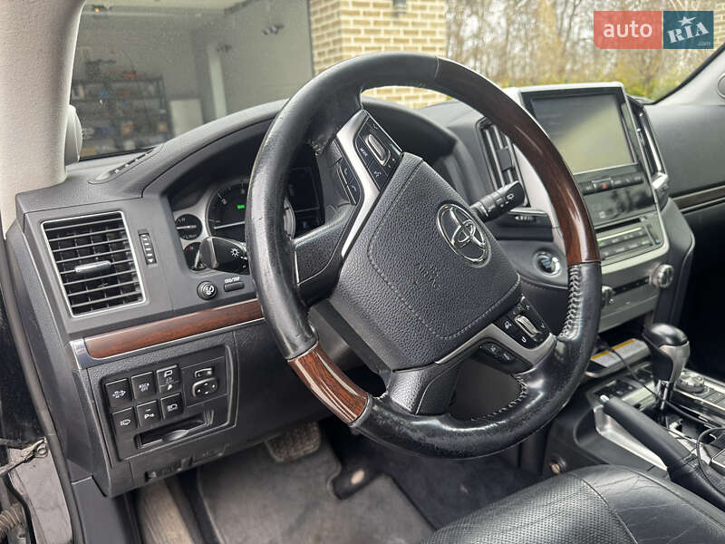 Toyota Land Cruiser 2018