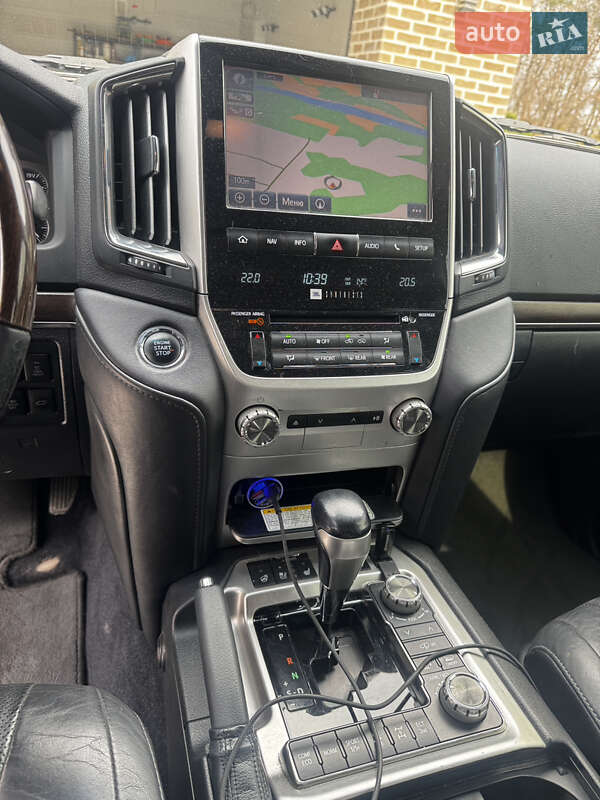 Toyota Land Cruiser 2018