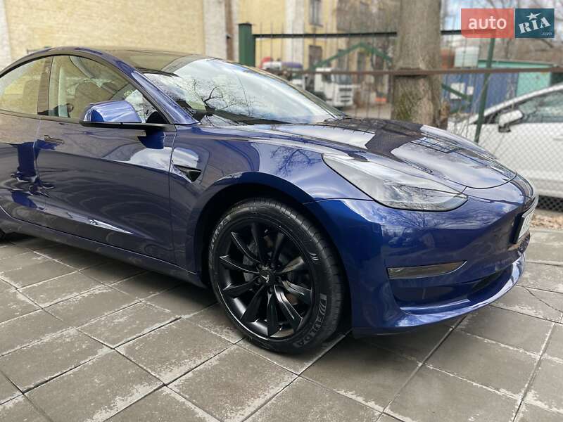 Tesla-4
