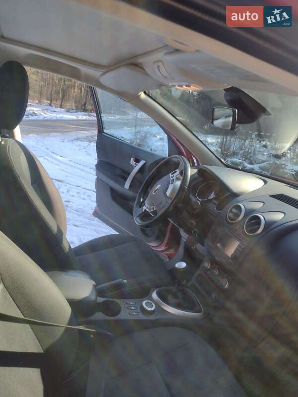 Nissan Qashqai+2 2012