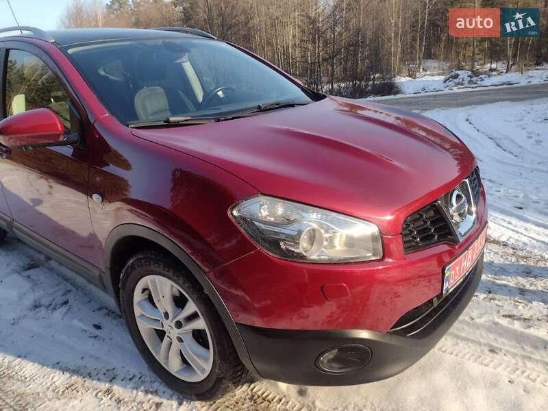 Nissan Qashqai+2 2012