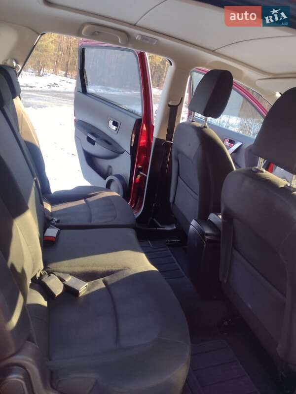 Nissan Qashqai+2 2012