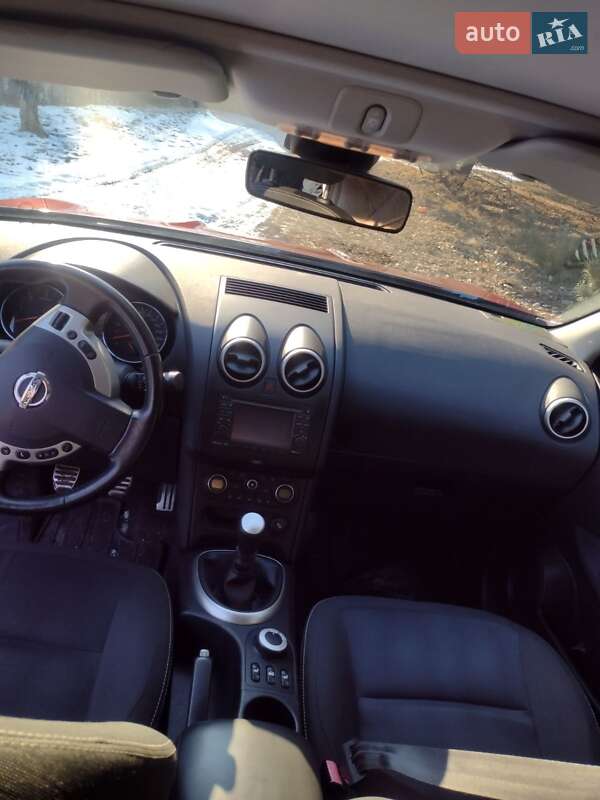 Nissan Qashqai+2 2012