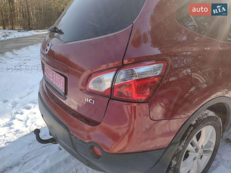 Nissan Qashqai+2 2012