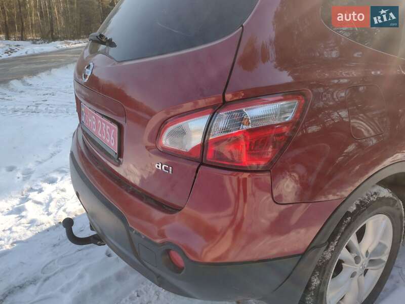 Nissan Qashqai+2 2012