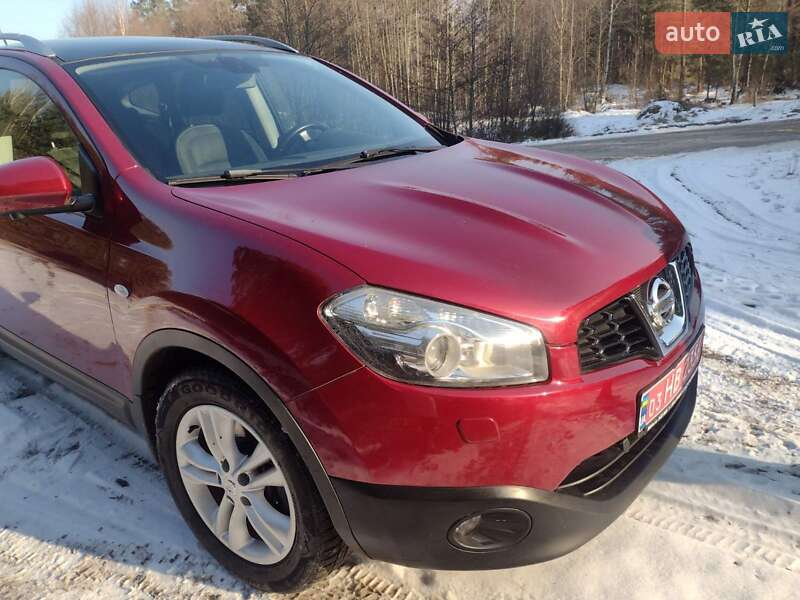 Nissan Qashqai+2 2012