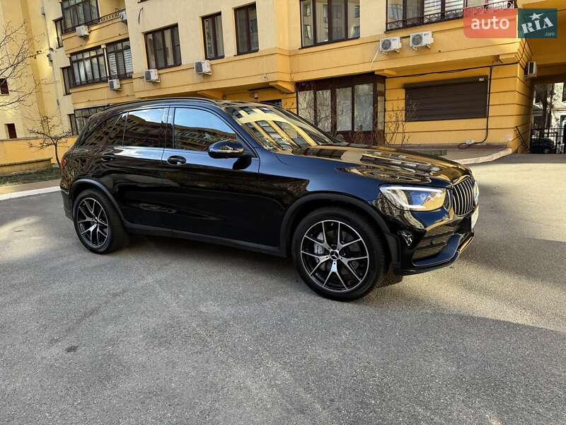 Mercedes-Benz GLC-Class 2020