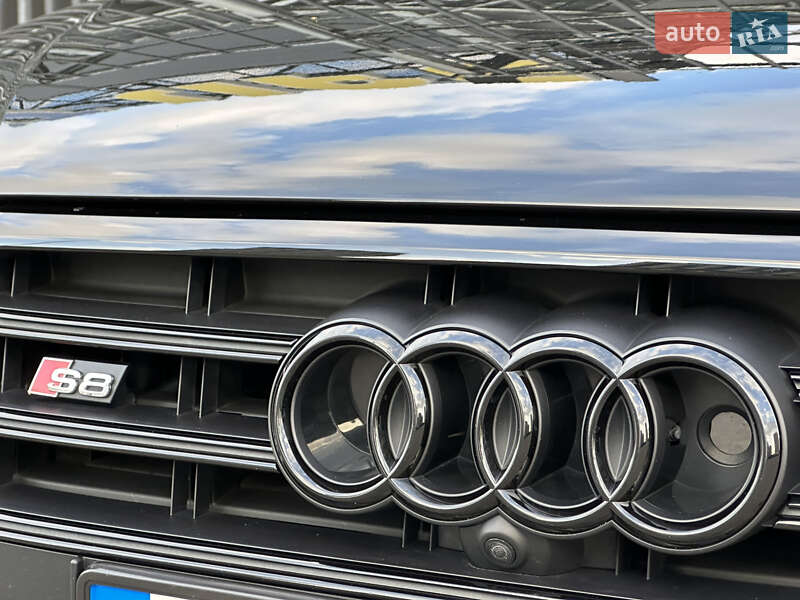 Audi-11