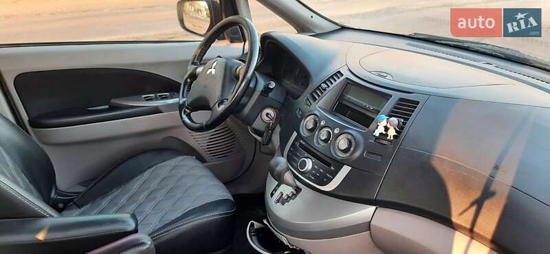 Mitsubishi-10