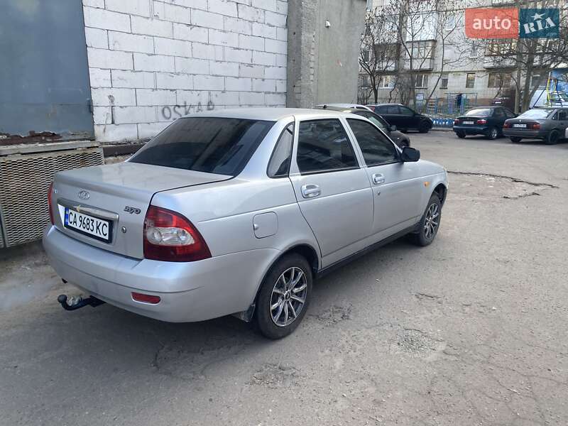 ВАЗ / Lada-4