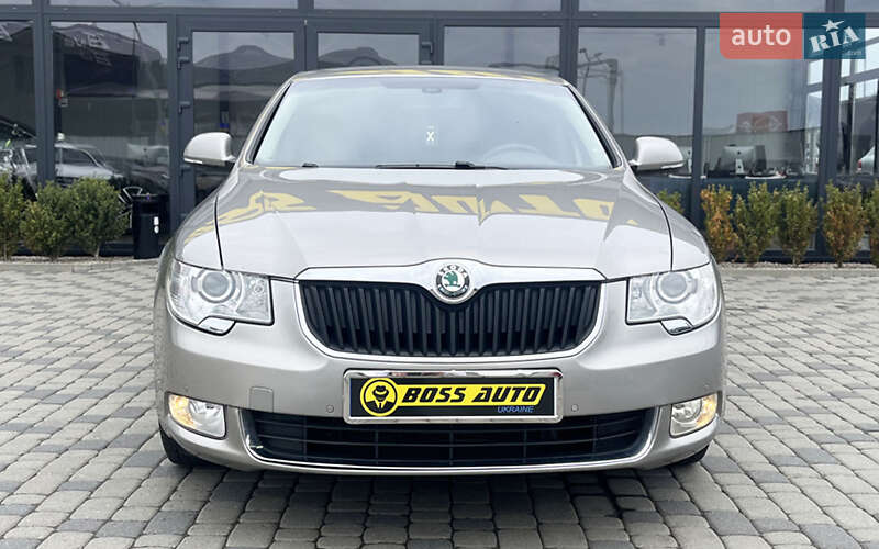 Skoda Superb 2012