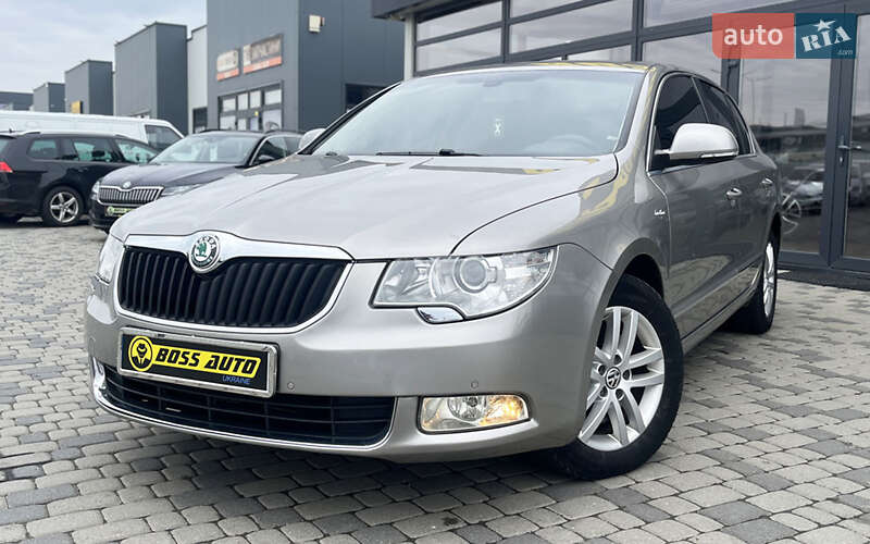 Skoda Superb 2012