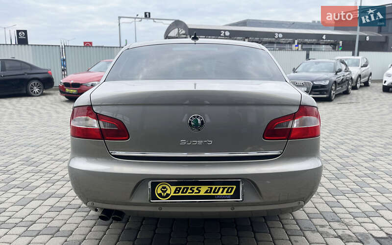 Skoda Superb 2012