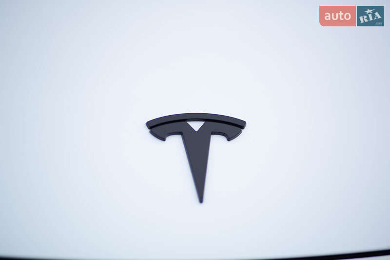 Tesla-35