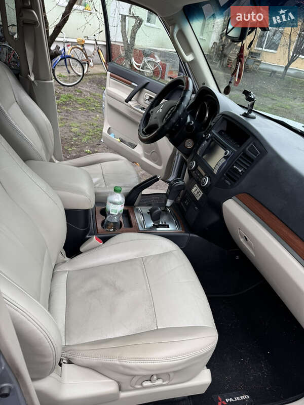 Mitsubishi Pajero Wagon 2007