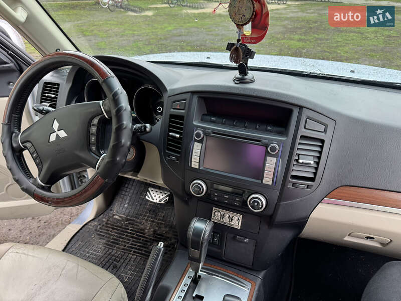 Mitsubishi Pajero Wagon 2007