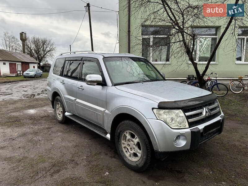 Mitsubishi Pajero Wagon 2007