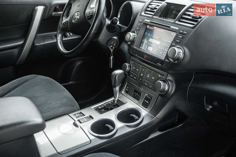 Toyota Highlander 2010