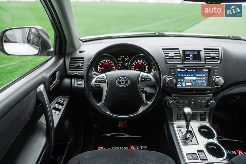 Toyota Highlander 2010