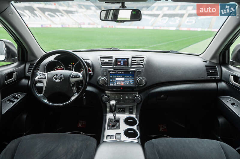 Toyota Highlander 2010