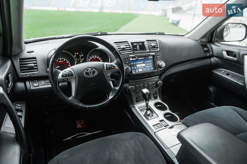 Toyota Highlander 2010