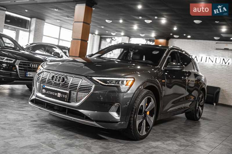 Audi e-tron 2019
