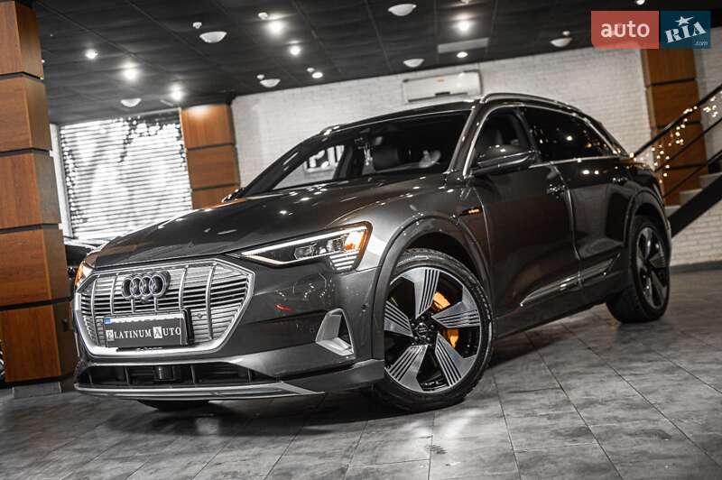 Audi e-tron 2019