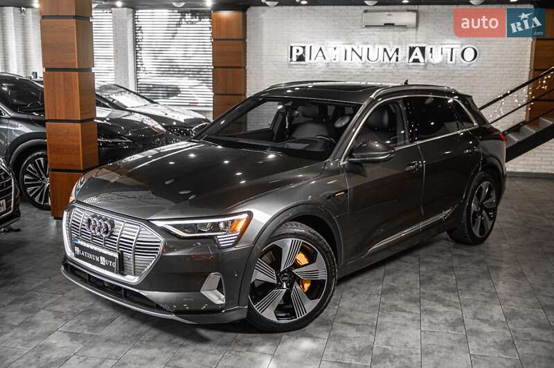 Audi e-tron 2019