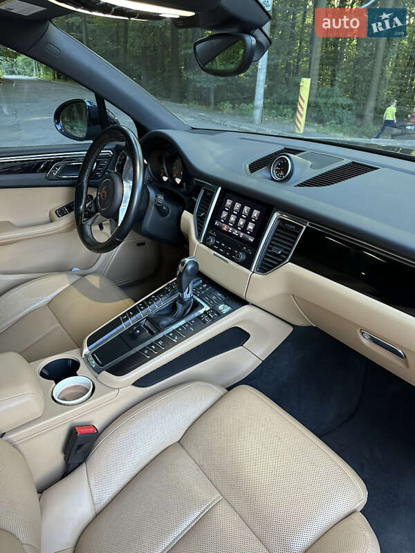 Porsche-14