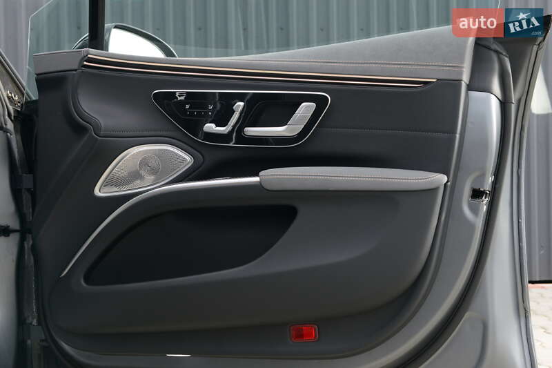 Mercedes-Benz EQS 2023