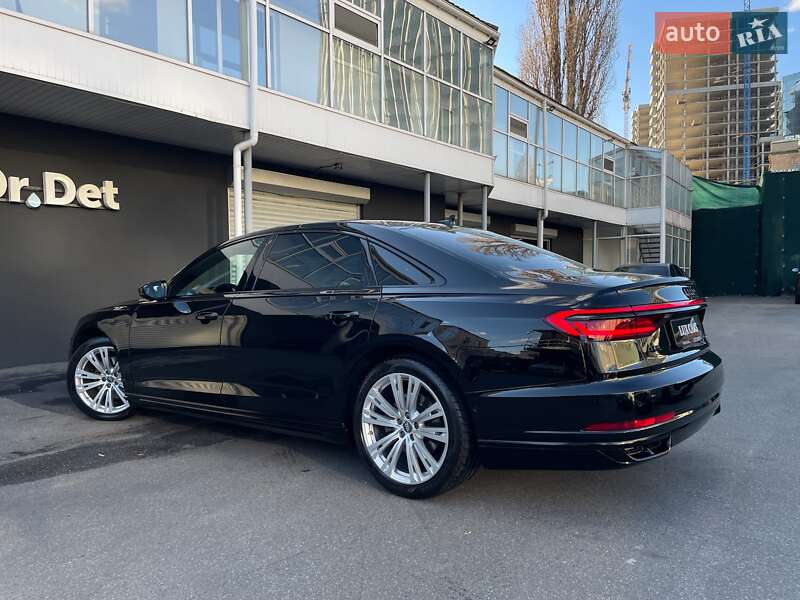 Audi A8 2021