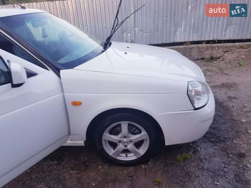 VAZ / Lada 2170 Priora 2011