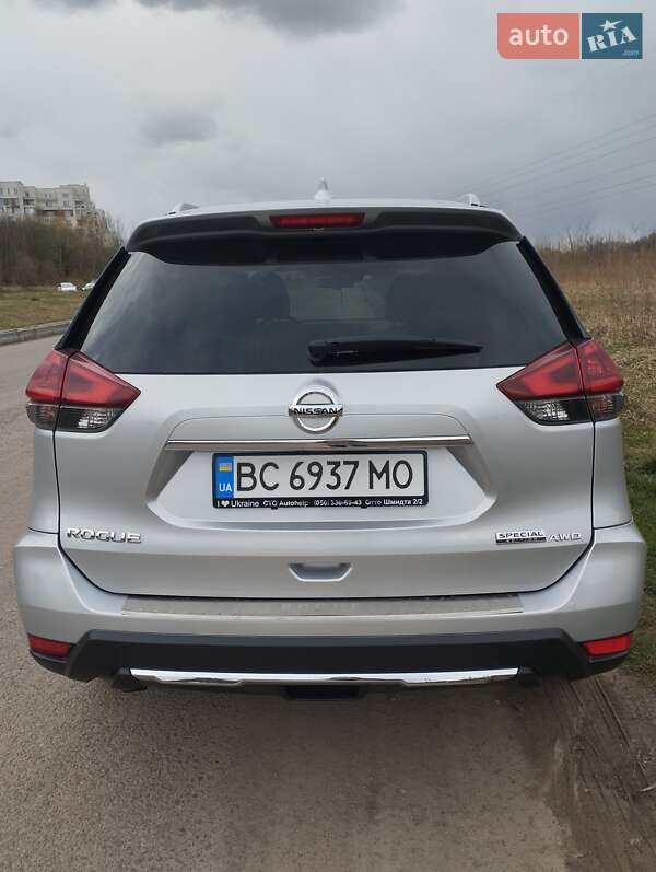 Nissan-8
