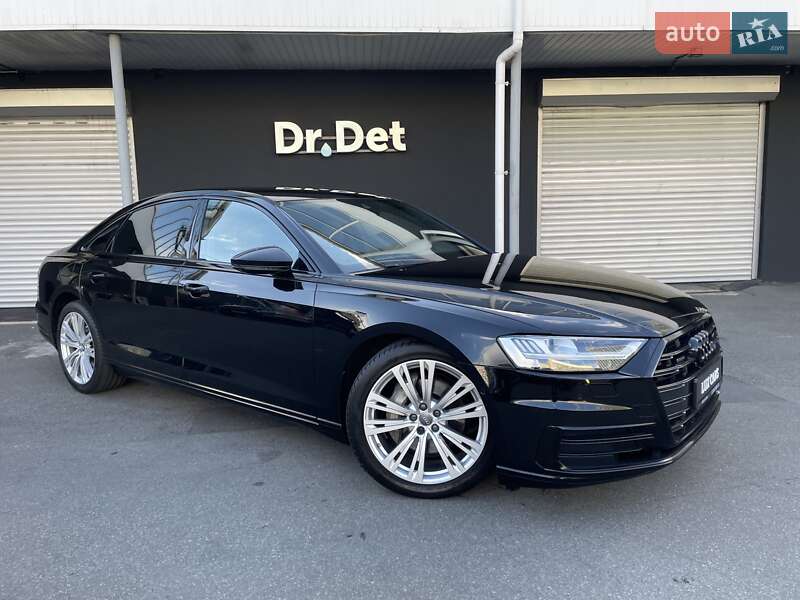 Audi A8 2021