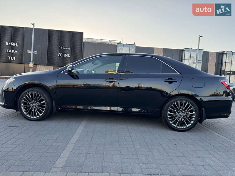Toyota Camry 2014