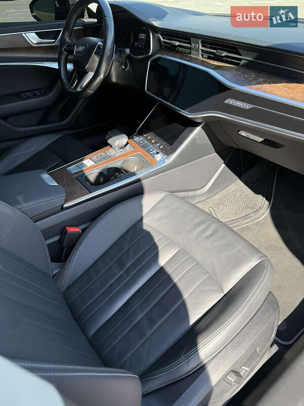 Audi-21