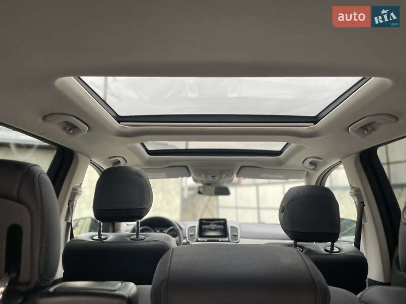 Mercedes-Benz GLE-Class 2016