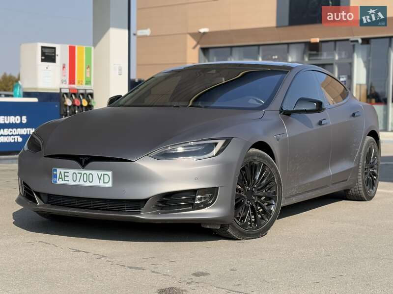 Tesla-8