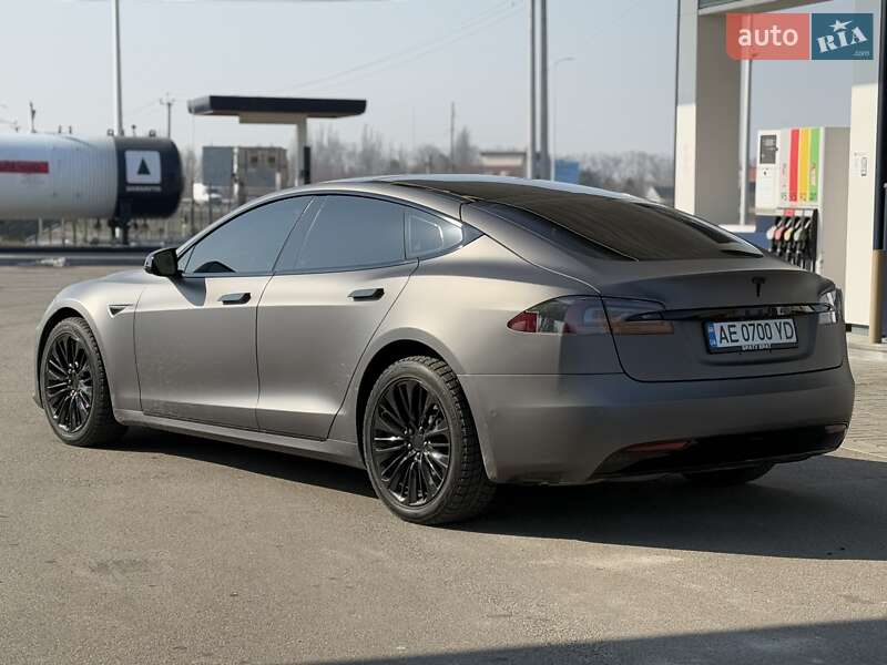 Tesla-10