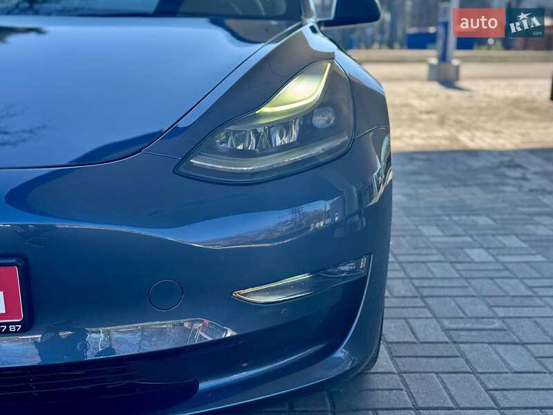 Tesla-30