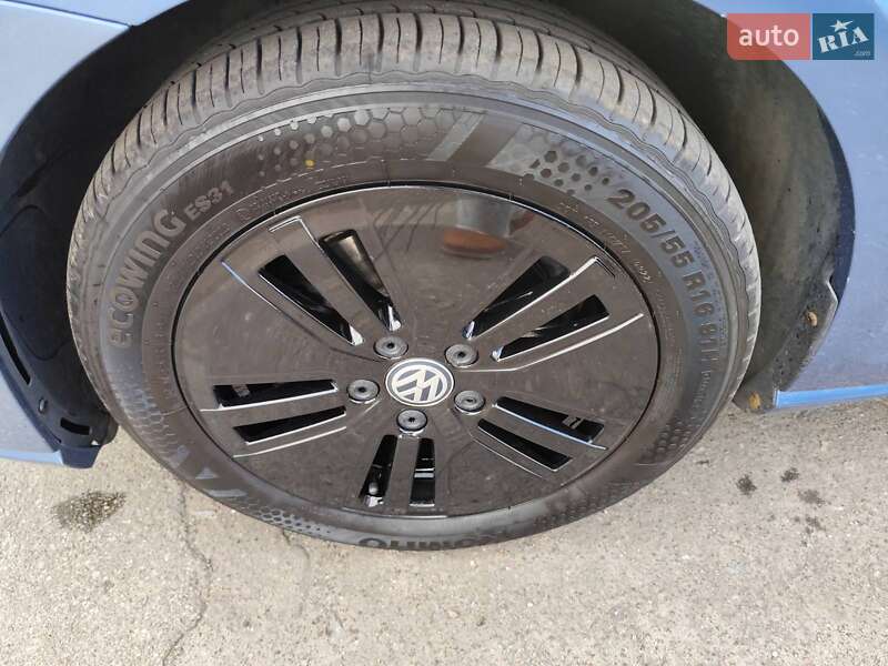 Volkswagen-0