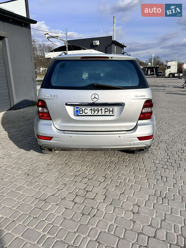 Mercedes-Benz M-Class 2009