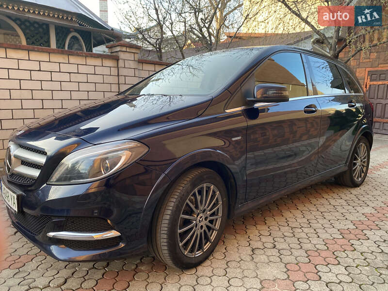 Mercedes-Benz B-Class 2017